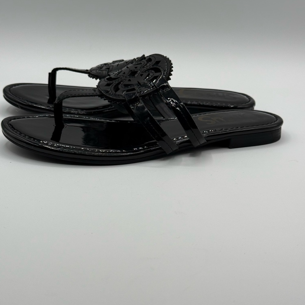 Circus NY by Sam Edelman Canyon Medallion Black Patent Leather Flat Sandals SZ 8 - Picture 4 of 9